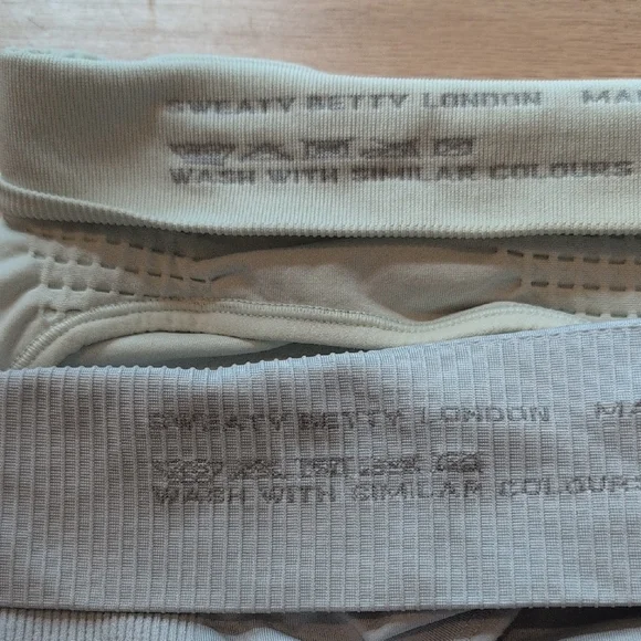 Sweaty Betty Set of 2 Sports Bras Intimates & Sleepwear- Light Blue & Green - Picture 3 of 5